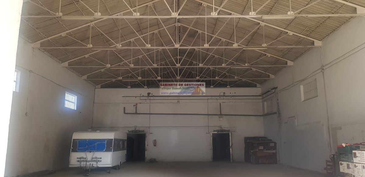 For sale of industrial plant/warehouse in Albacete