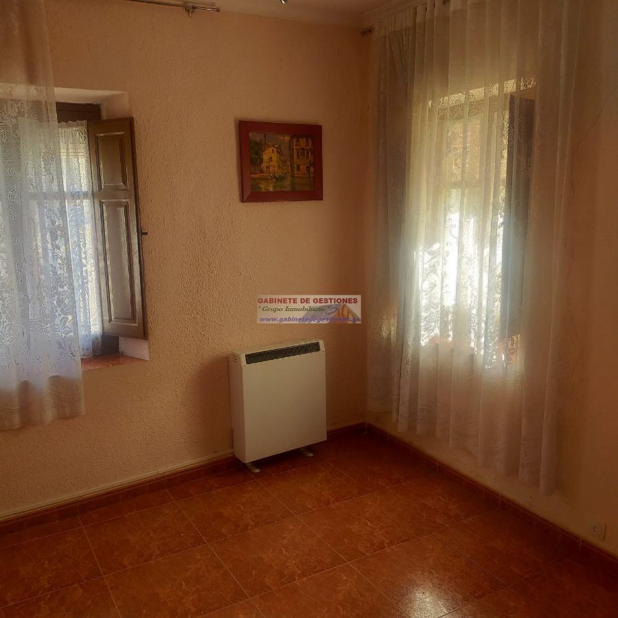 For sale of house in Chinchilla de Monte-Aragón