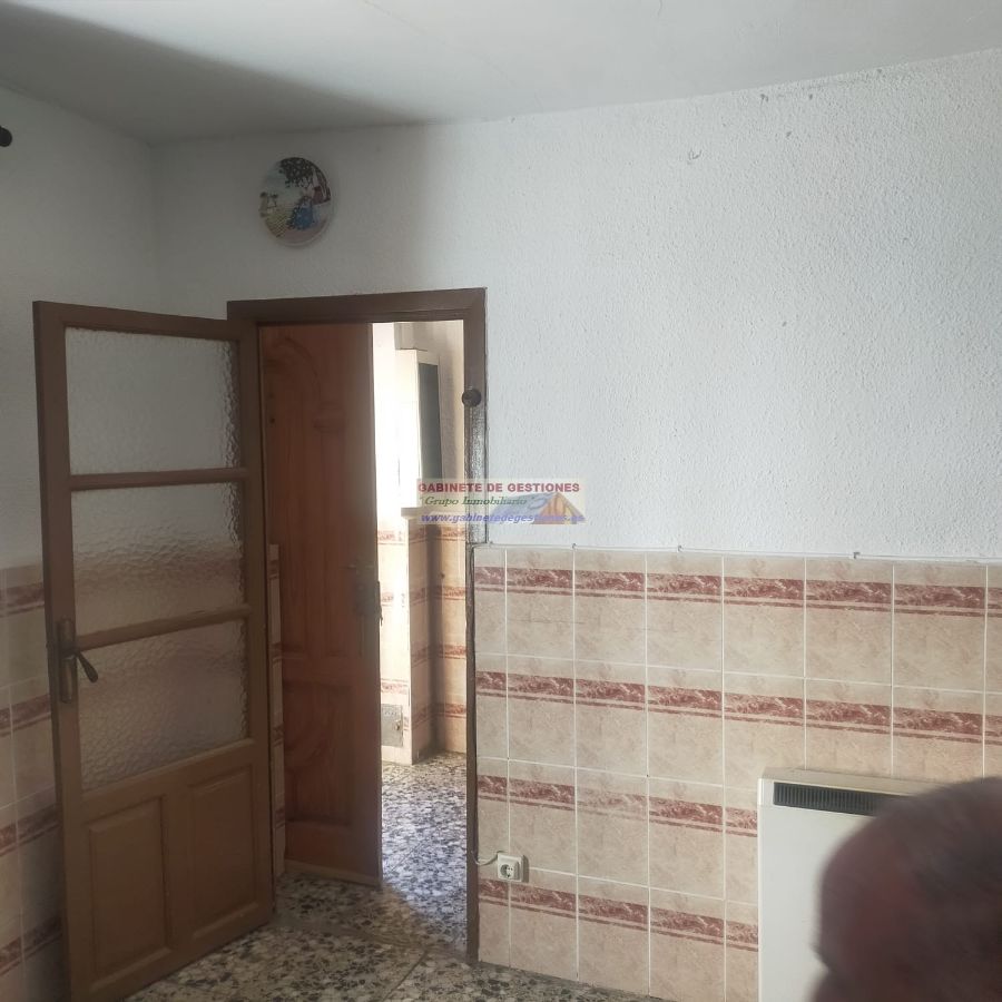 For sale of house in Chinchilla de Monte-Aragón