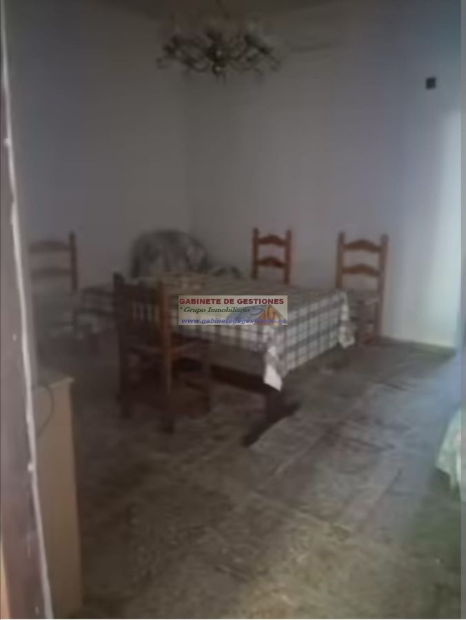 For sale of house in La Gineta