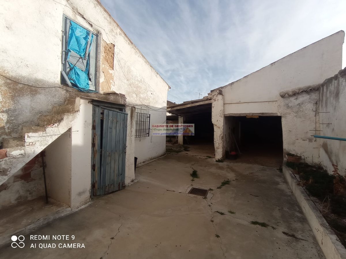 For sale of house in Mahora