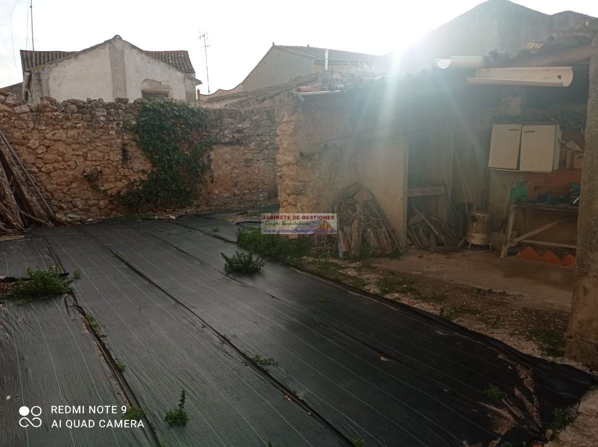 For sale of house in Mahora