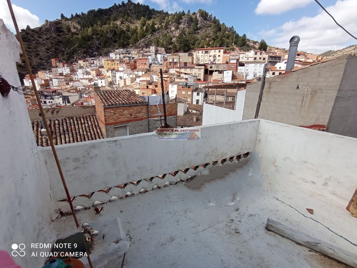 Venta de casa en Bogarra