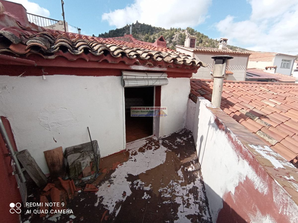 Venta de casa en Bogarra