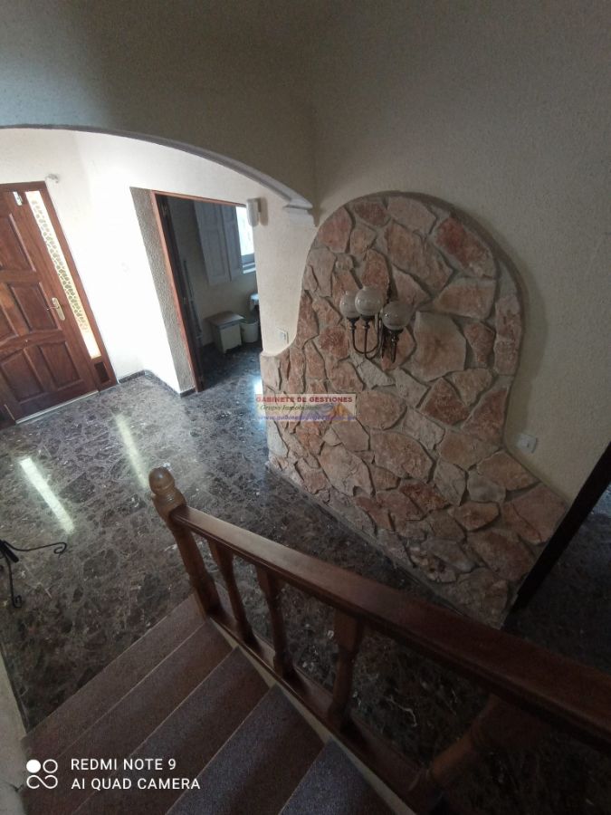 For sale of chalet in Albacete