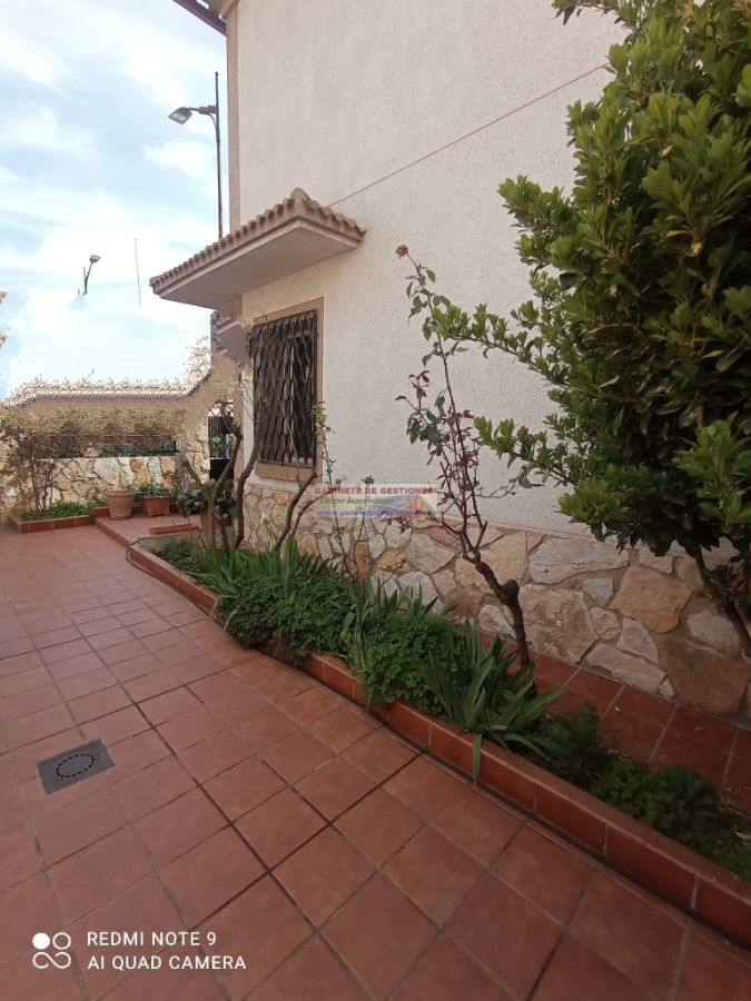 For sale of chalet in Albacete