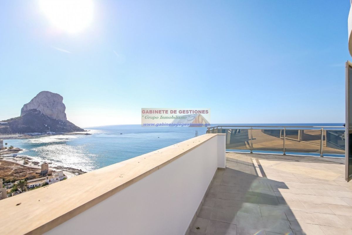 For sale of penthouse in Calpe