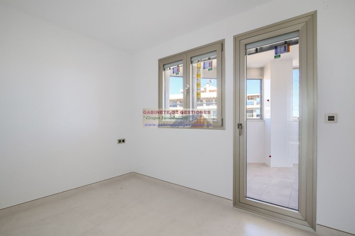 For sale of penthouse in Calpe