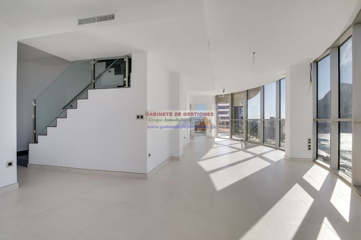 For sale of penthouse in Calpe