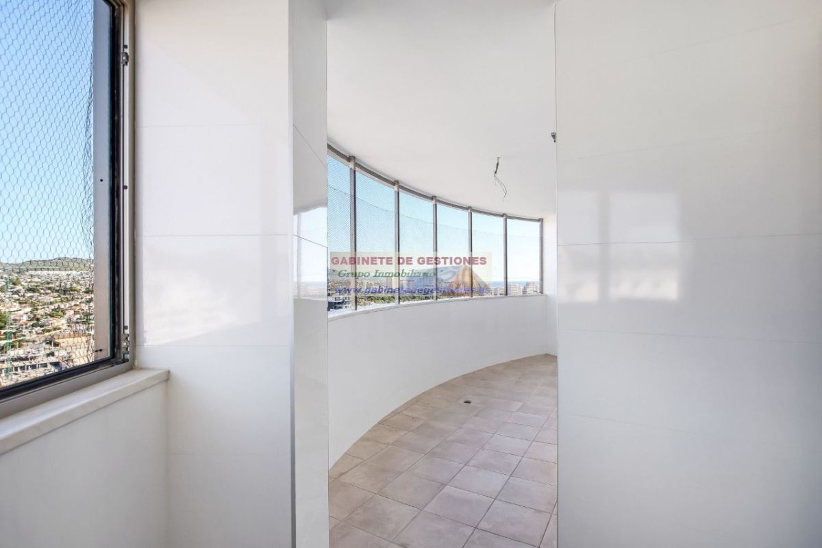 For sale of penthouse in Calpe