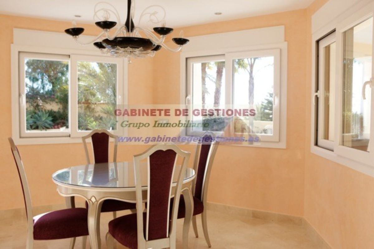 For sale of chalet in Benissa