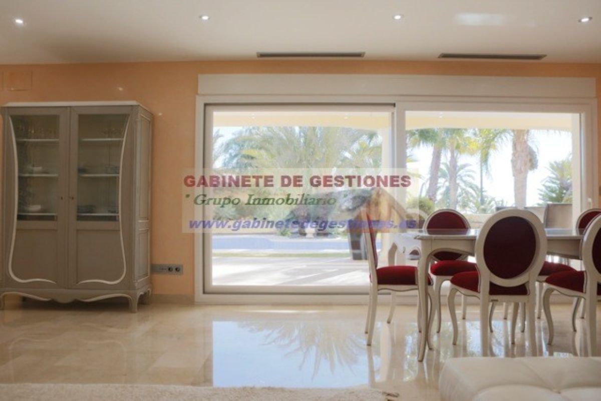 For sale of chalet in Benissa