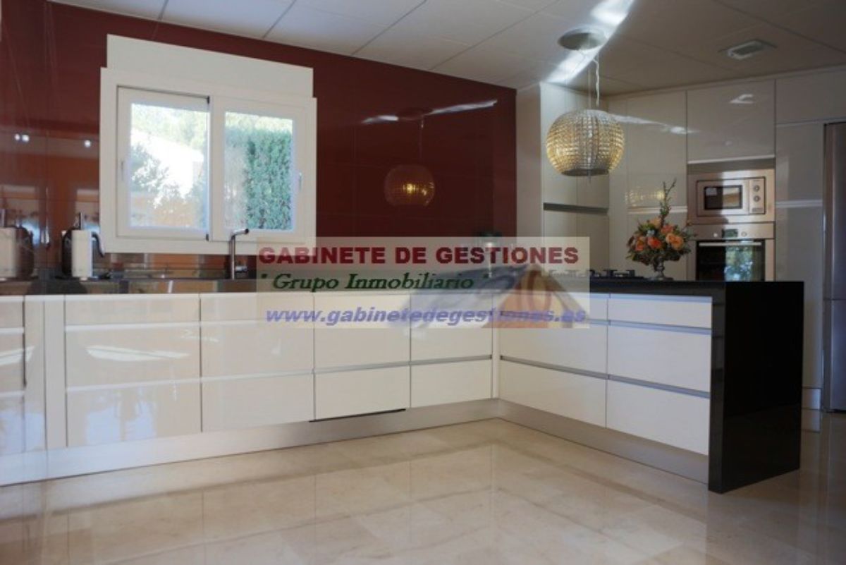 For sale of chalet in Benissa