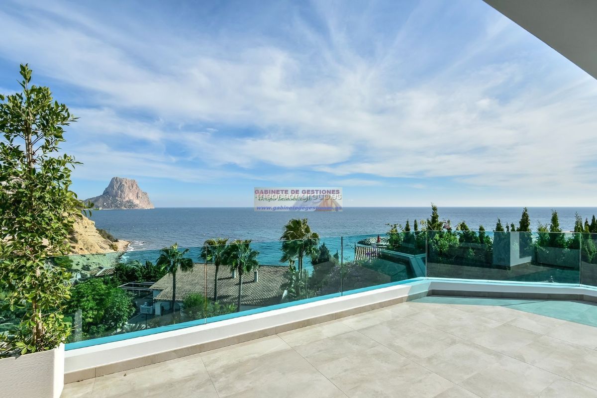 For sale of chalet in Calpe