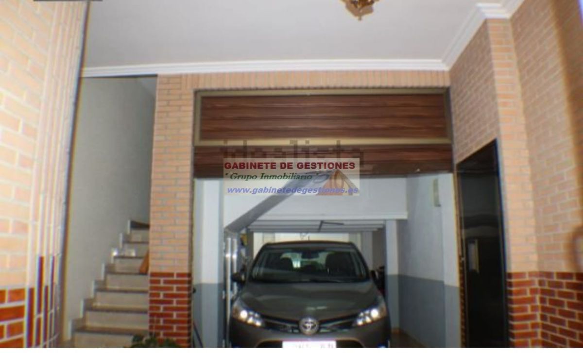 For sale of chalet in Albacete