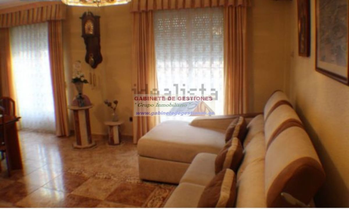 For sale of chalet in Albacete