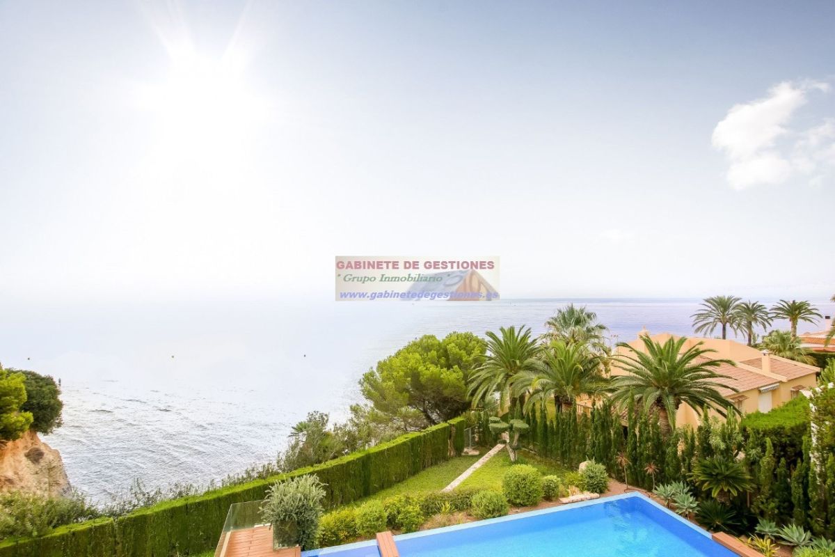 For sale of chalet in Calpe