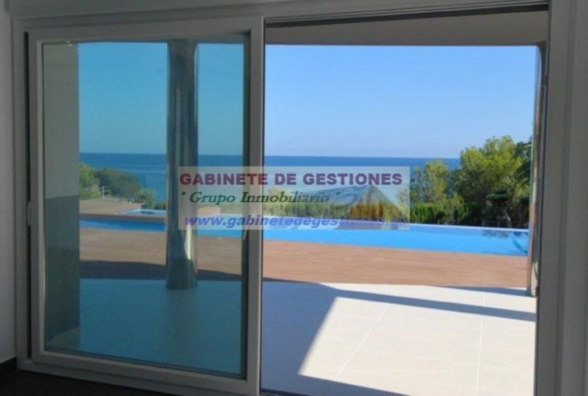 For sale of chalet in Calpe