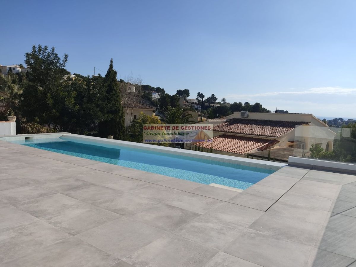 For sale of chalet in Benissa