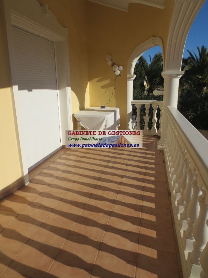 For sale of chalet in Calpe