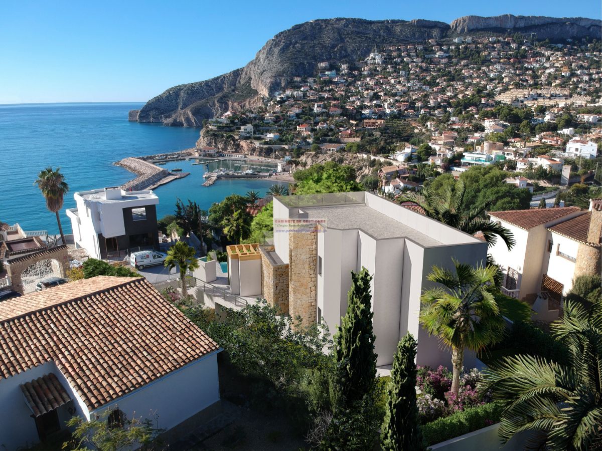 For sale of chalet in Calpe