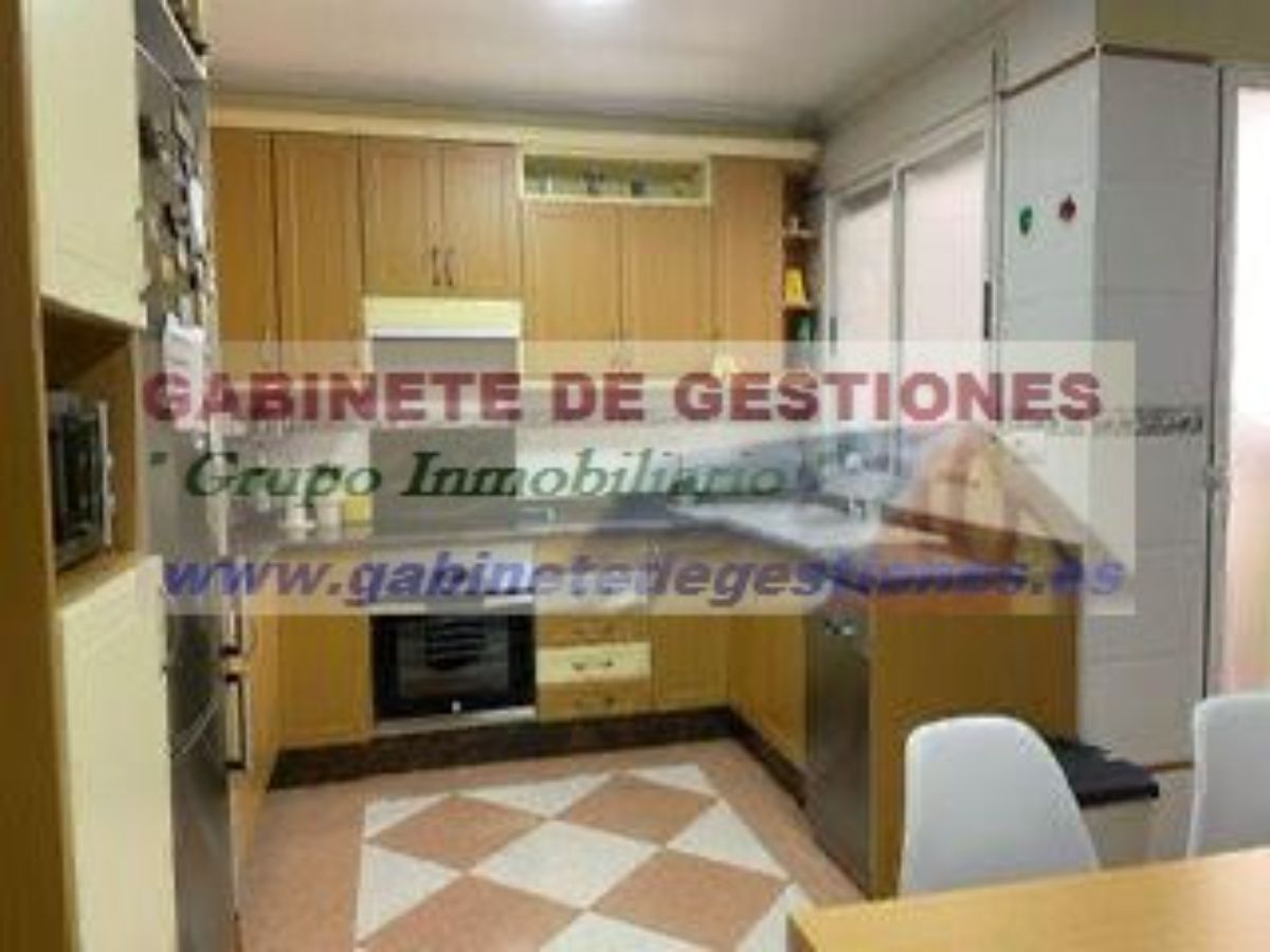 For sale of flat in Albacete