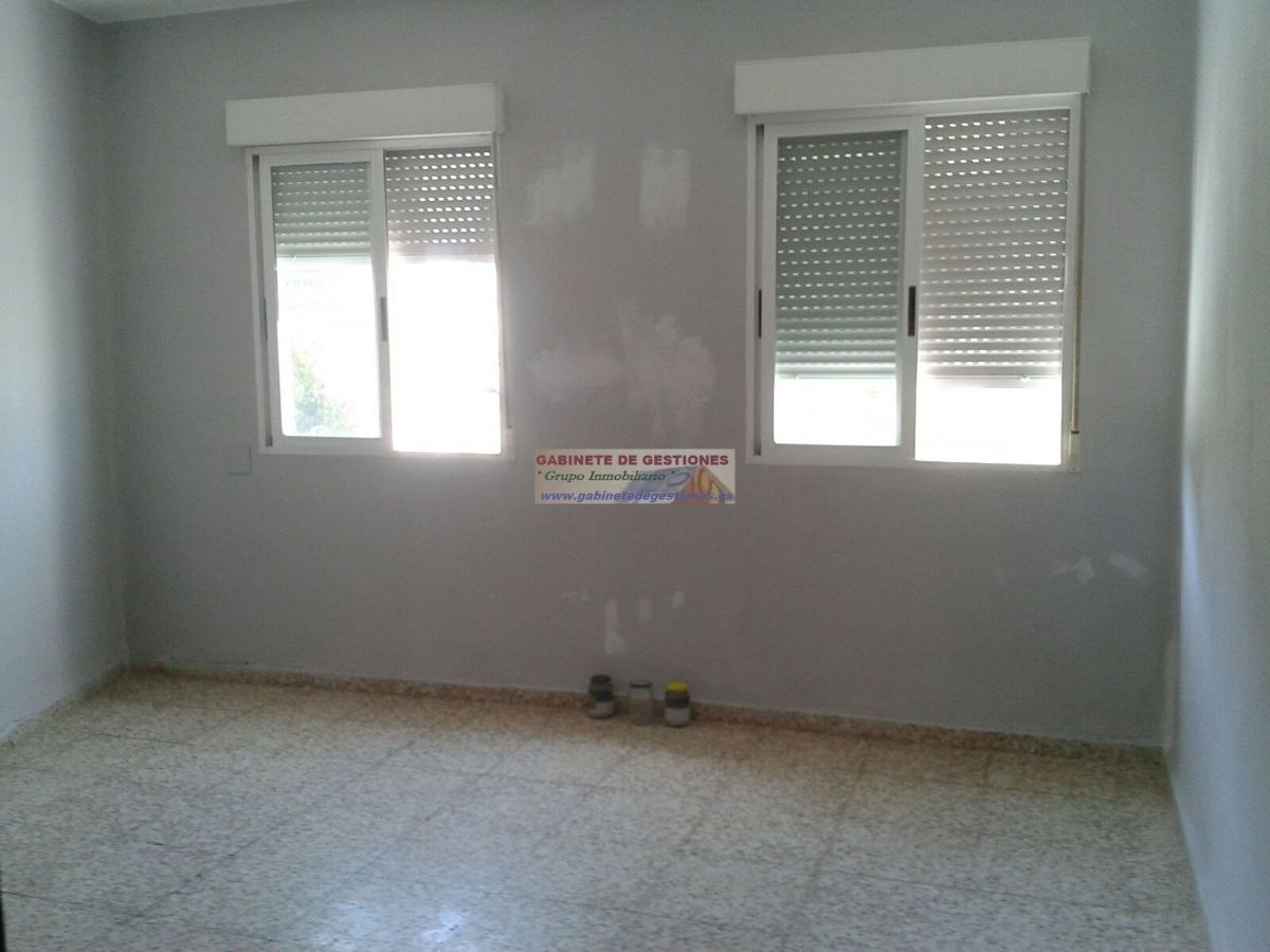 For sale of flat in Albacete