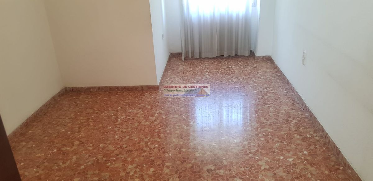 For sale of flat in Albacete