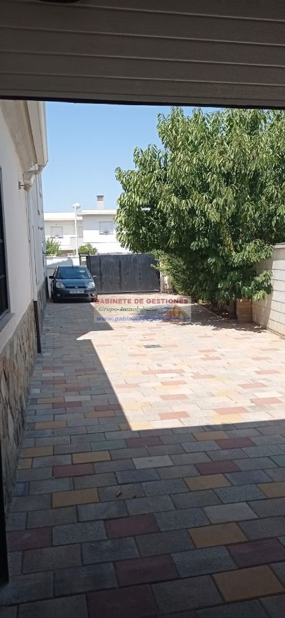 For sale of chalet in Albacete