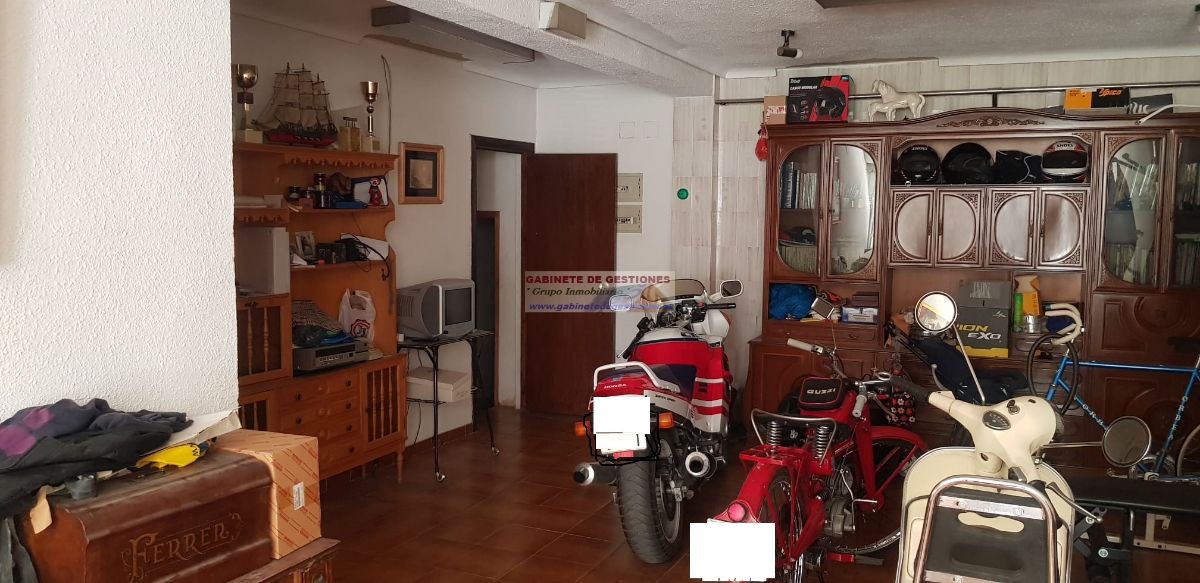 For sale of commercial in Albacete