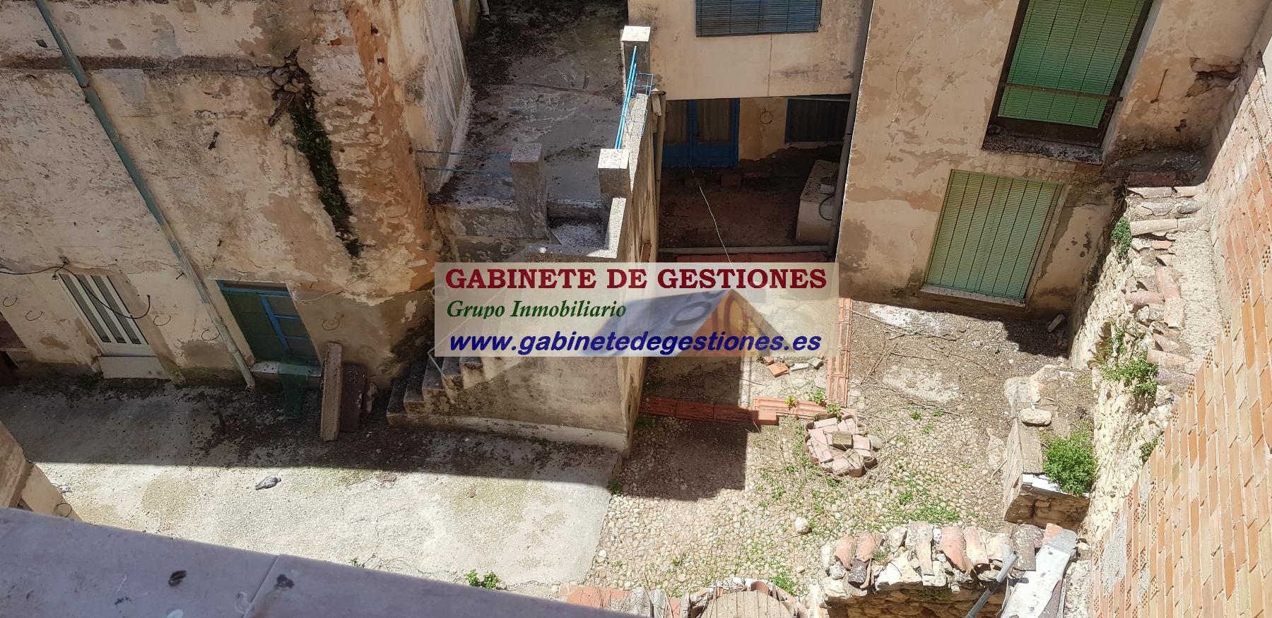 For sale of house in El Bonillo