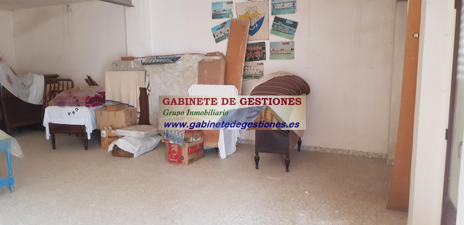 For sale of house in El Bonillo