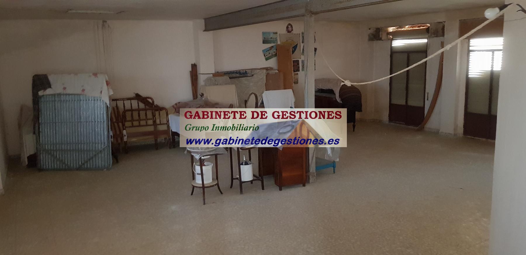 For sale of house in El Bonillo