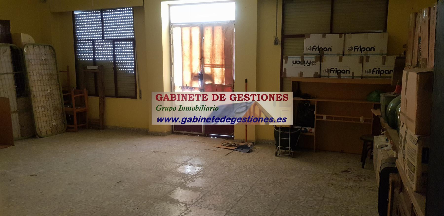For sale of house in El Bonillo