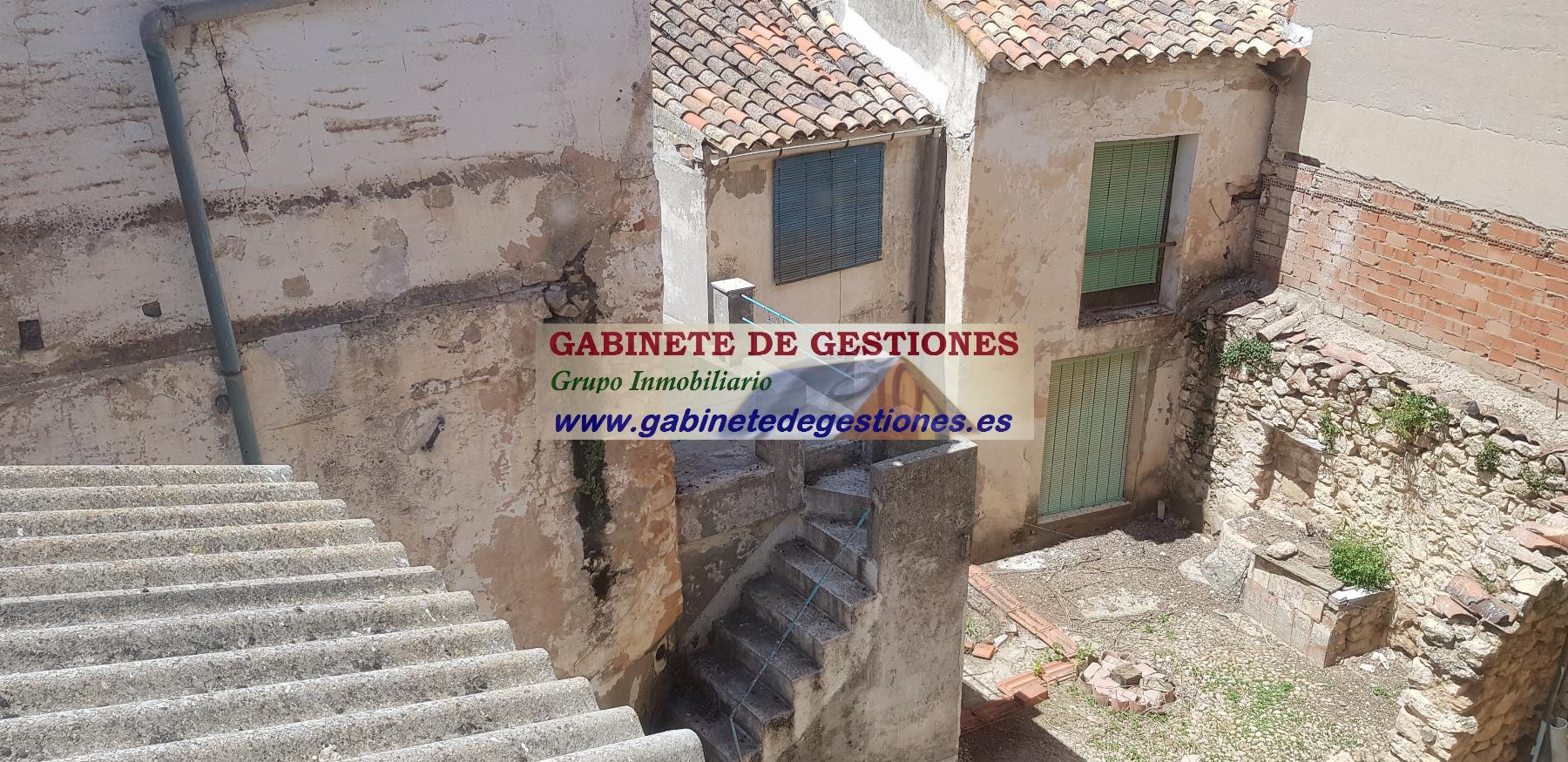 For sale of house in El Bonillo