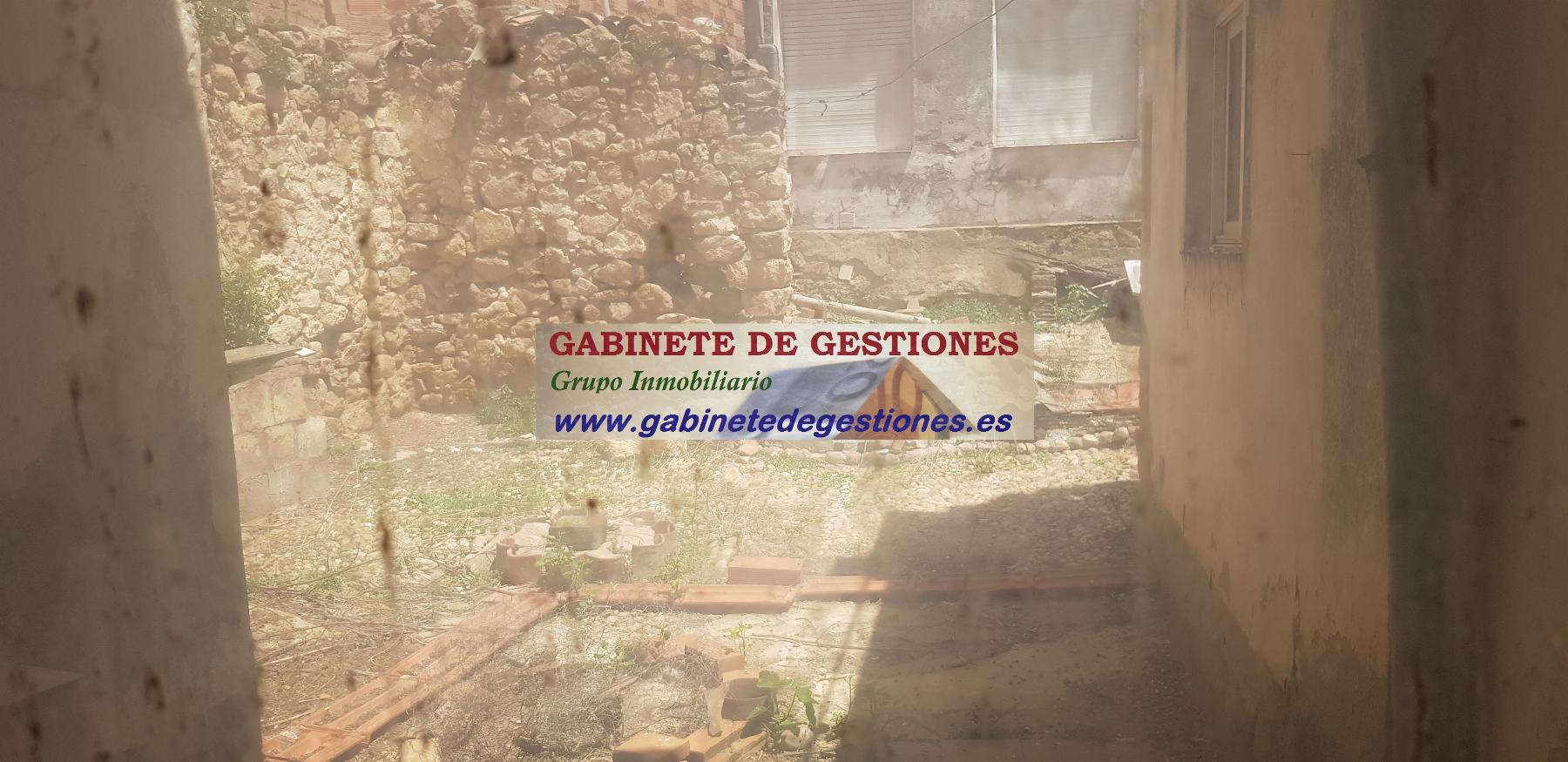 For sale of house in El Bonillo