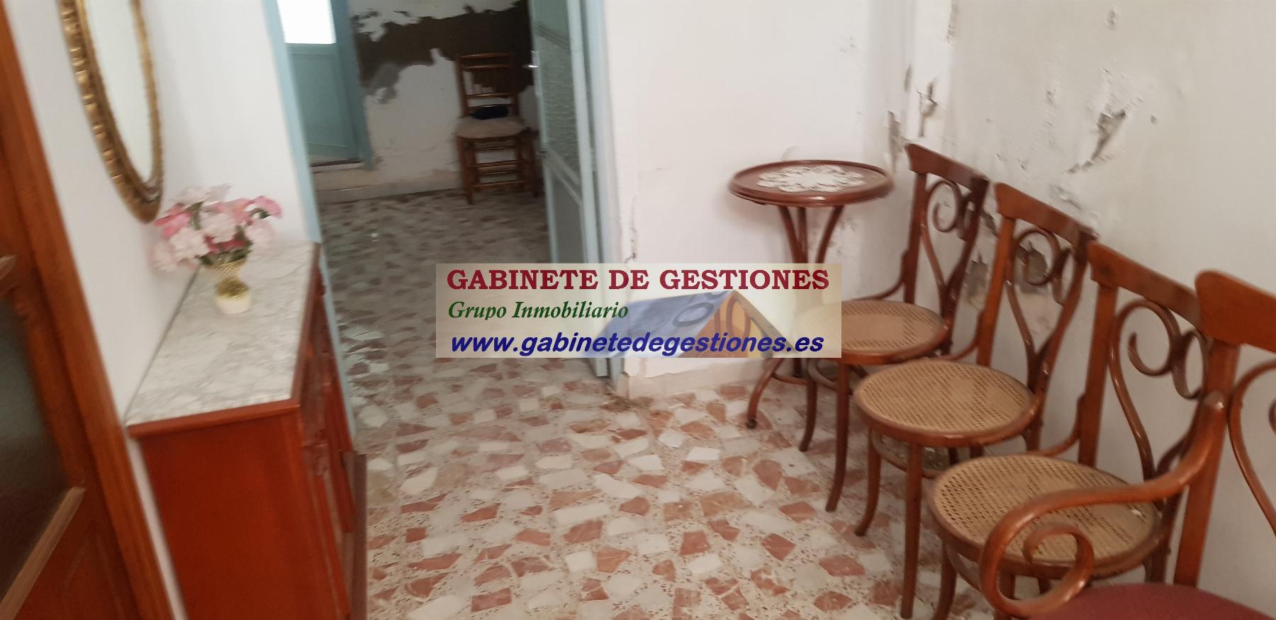 For sale of house in El Bonillo