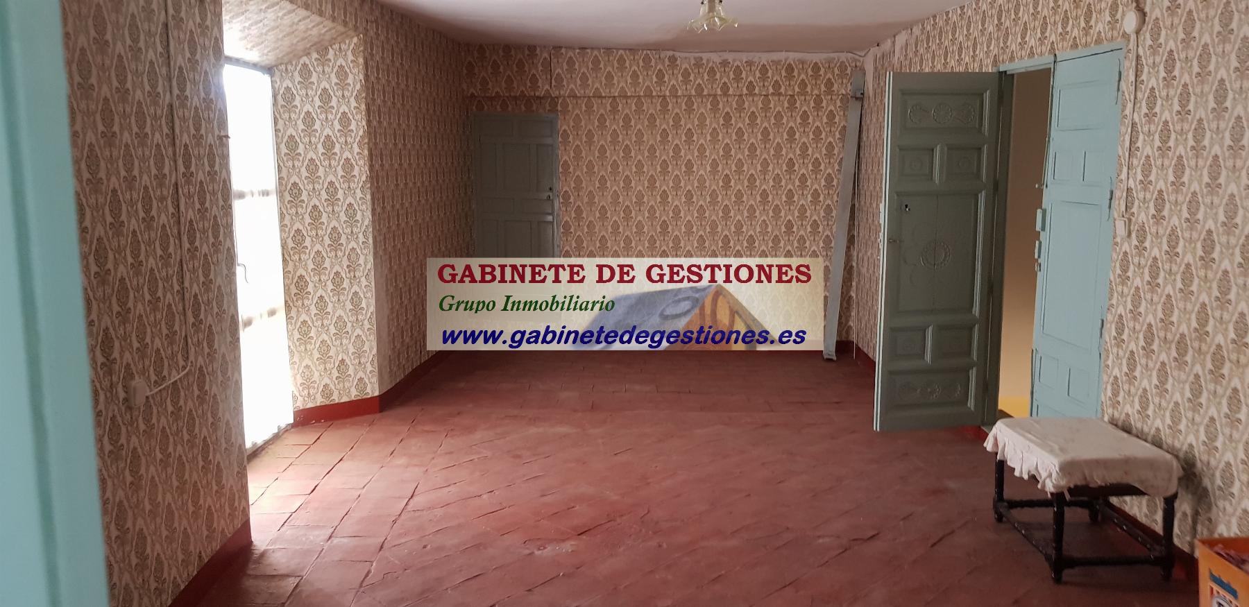 For sale of house in El Bonillo