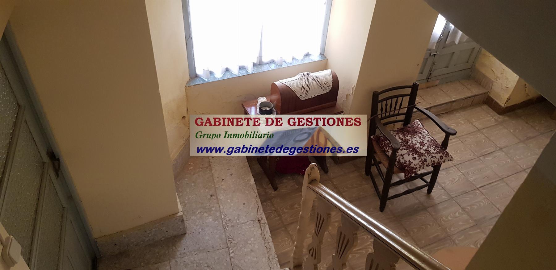 For sale of house in El Bonillo