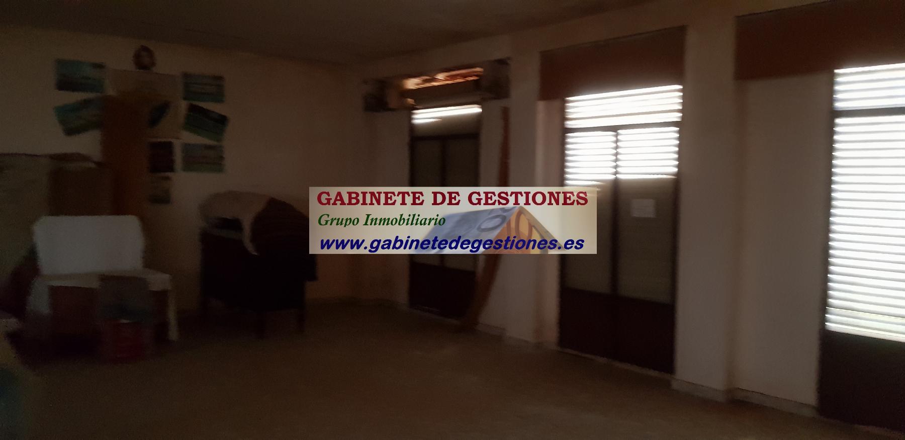 For sale of house in El Bonillo