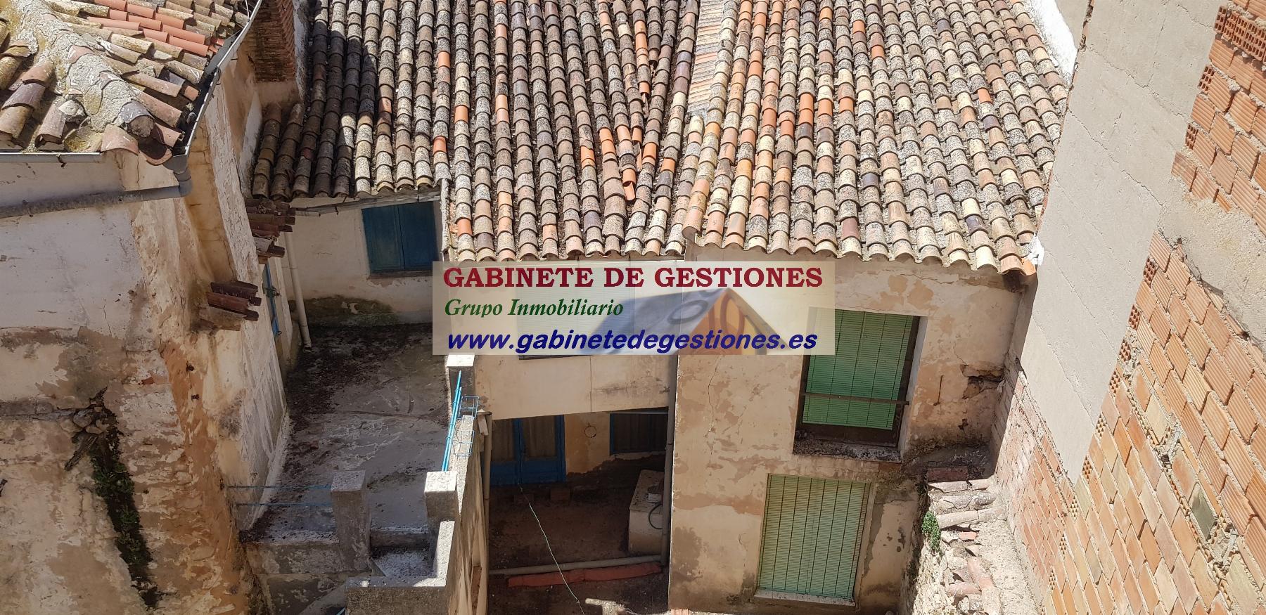 For sale of house in El Bonillo