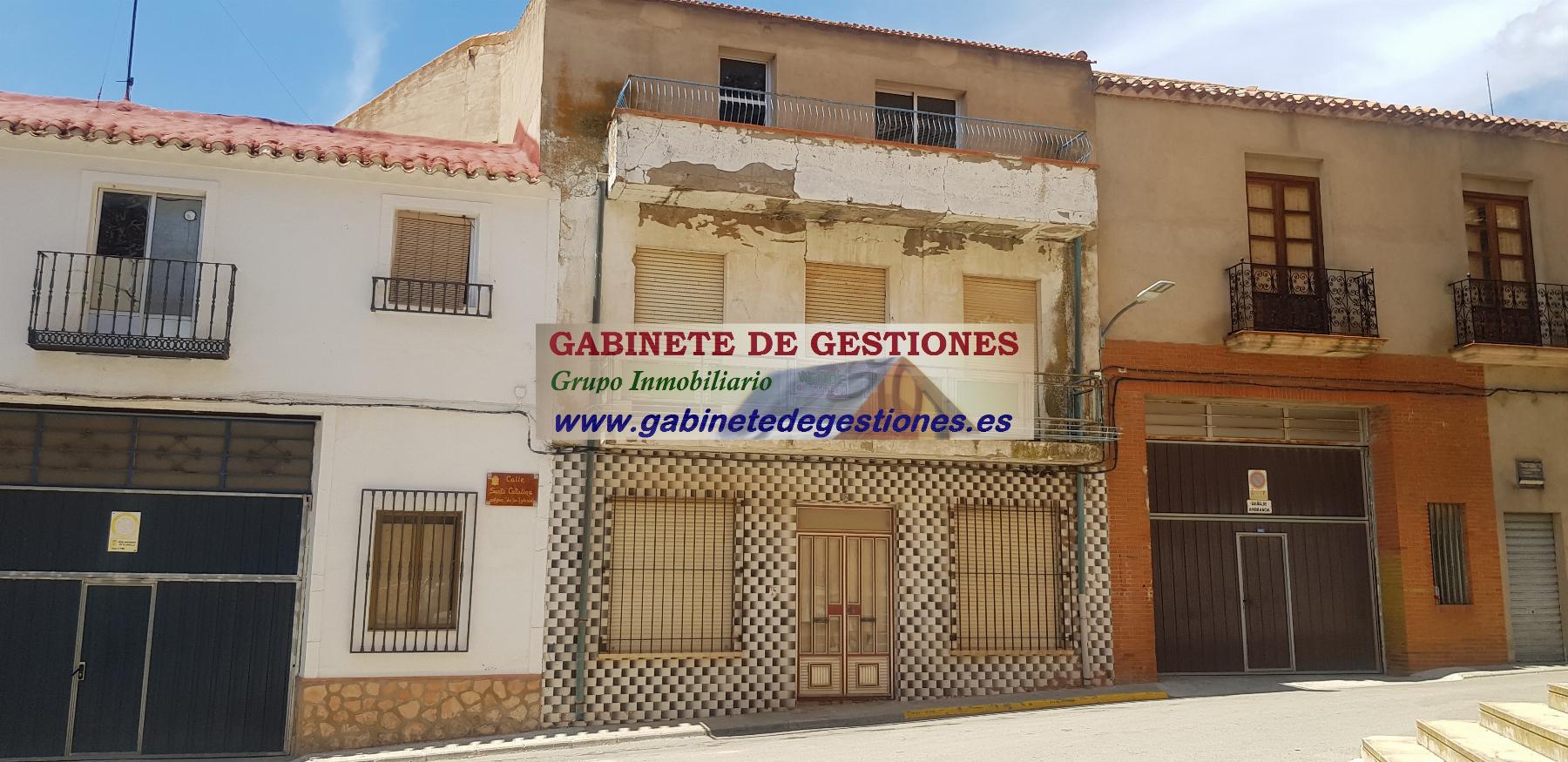 For sale of house in El Bonillo