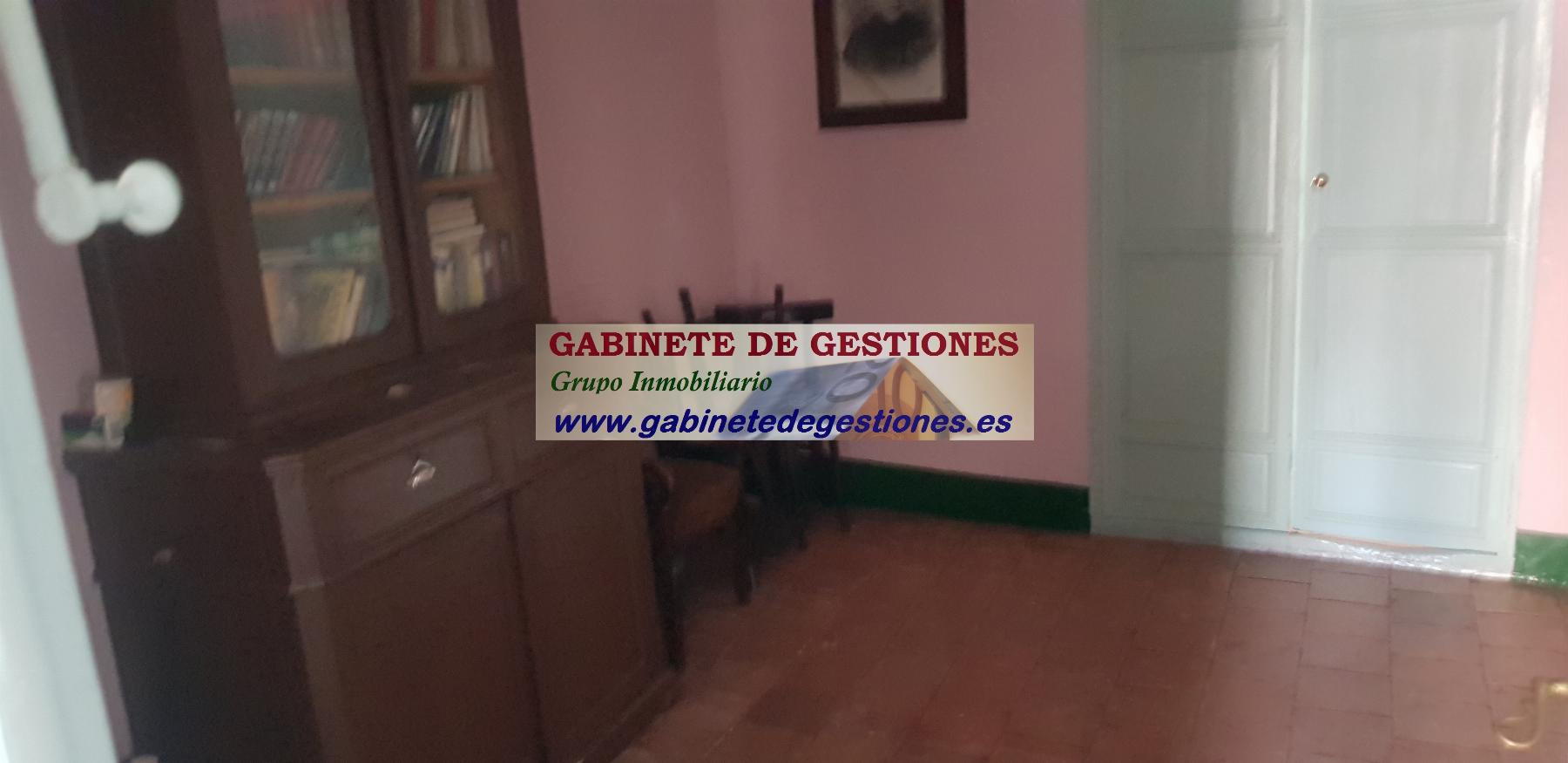 For sale of house in El Bonillo