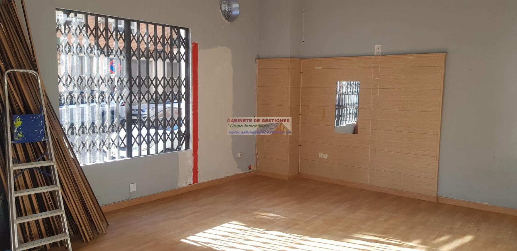 For rent of commercial in Albacete