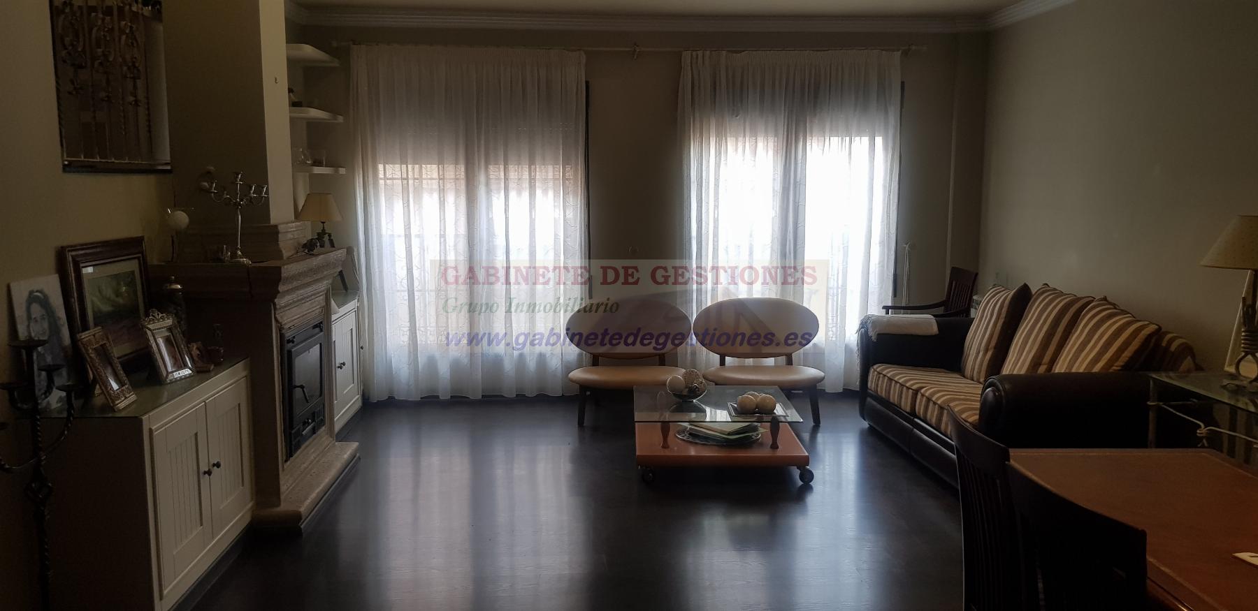 For sale of house in Tarazona de la Mancha