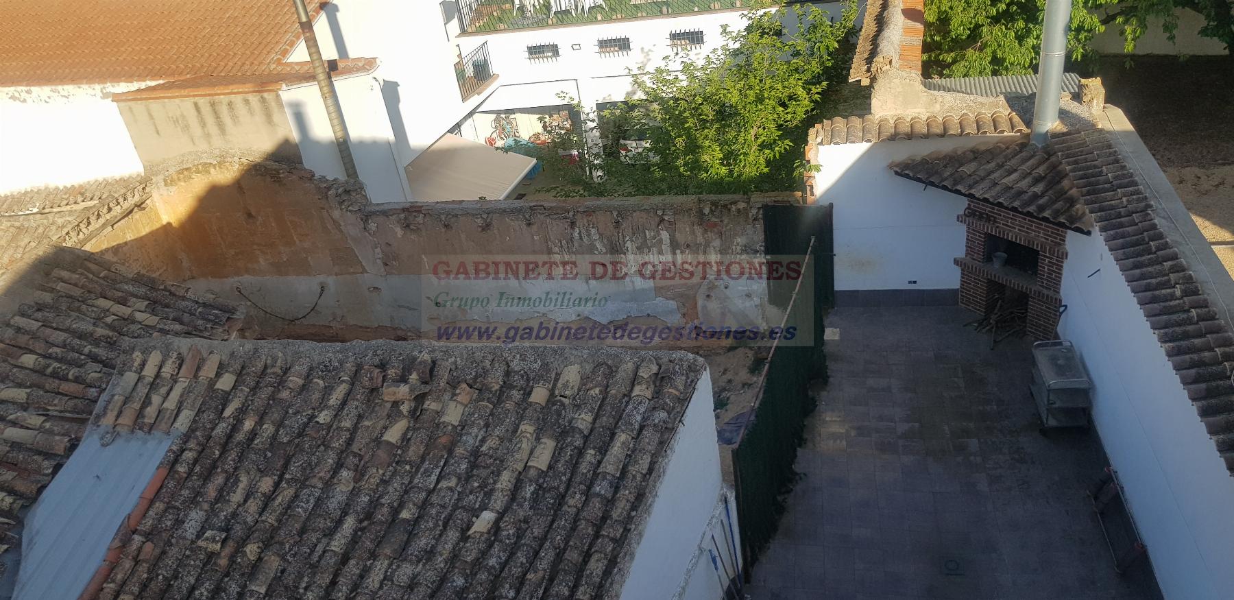 Venta de casa en Tarazona de la Mancha