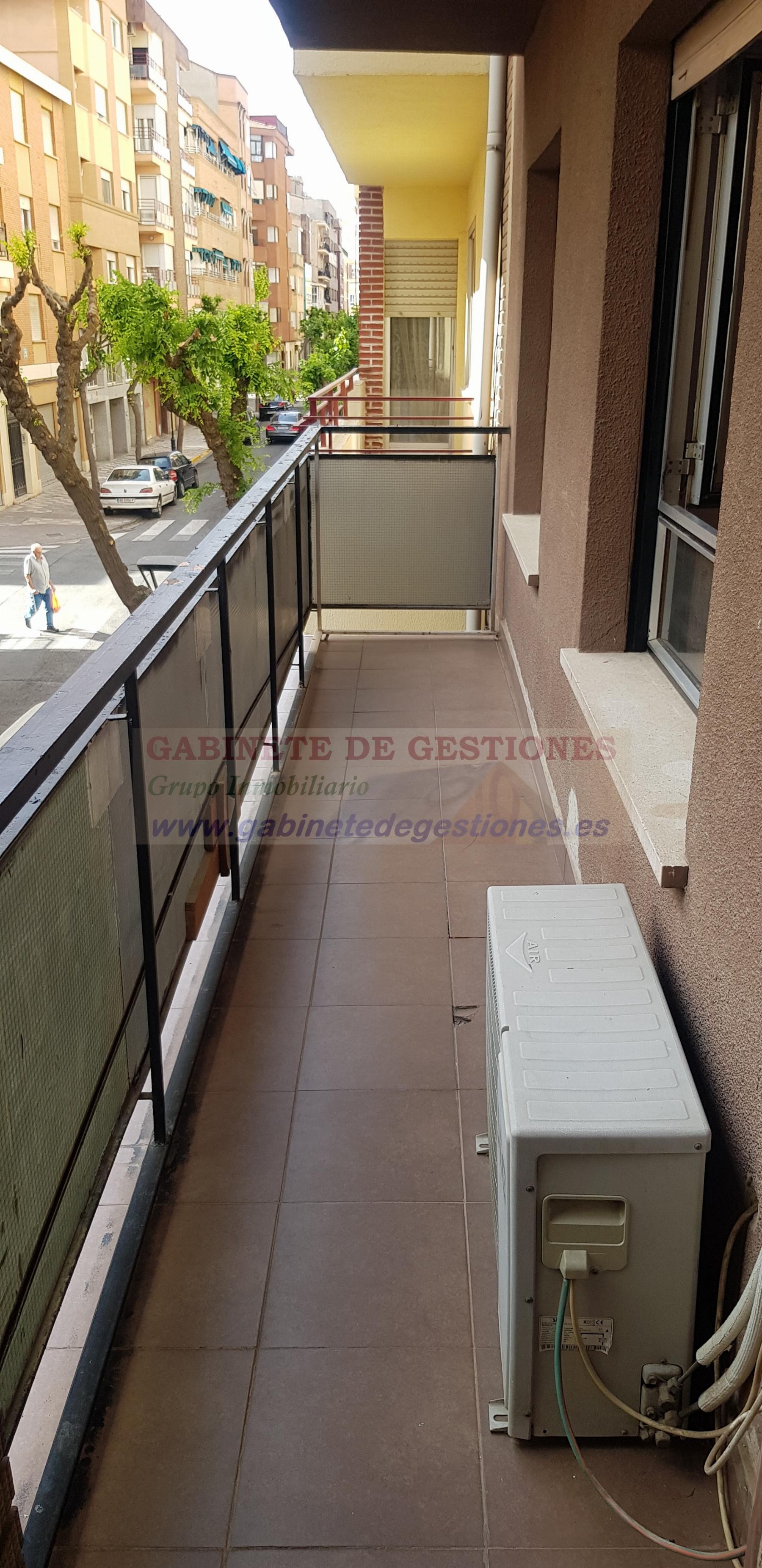 For sale of flat in Albacete