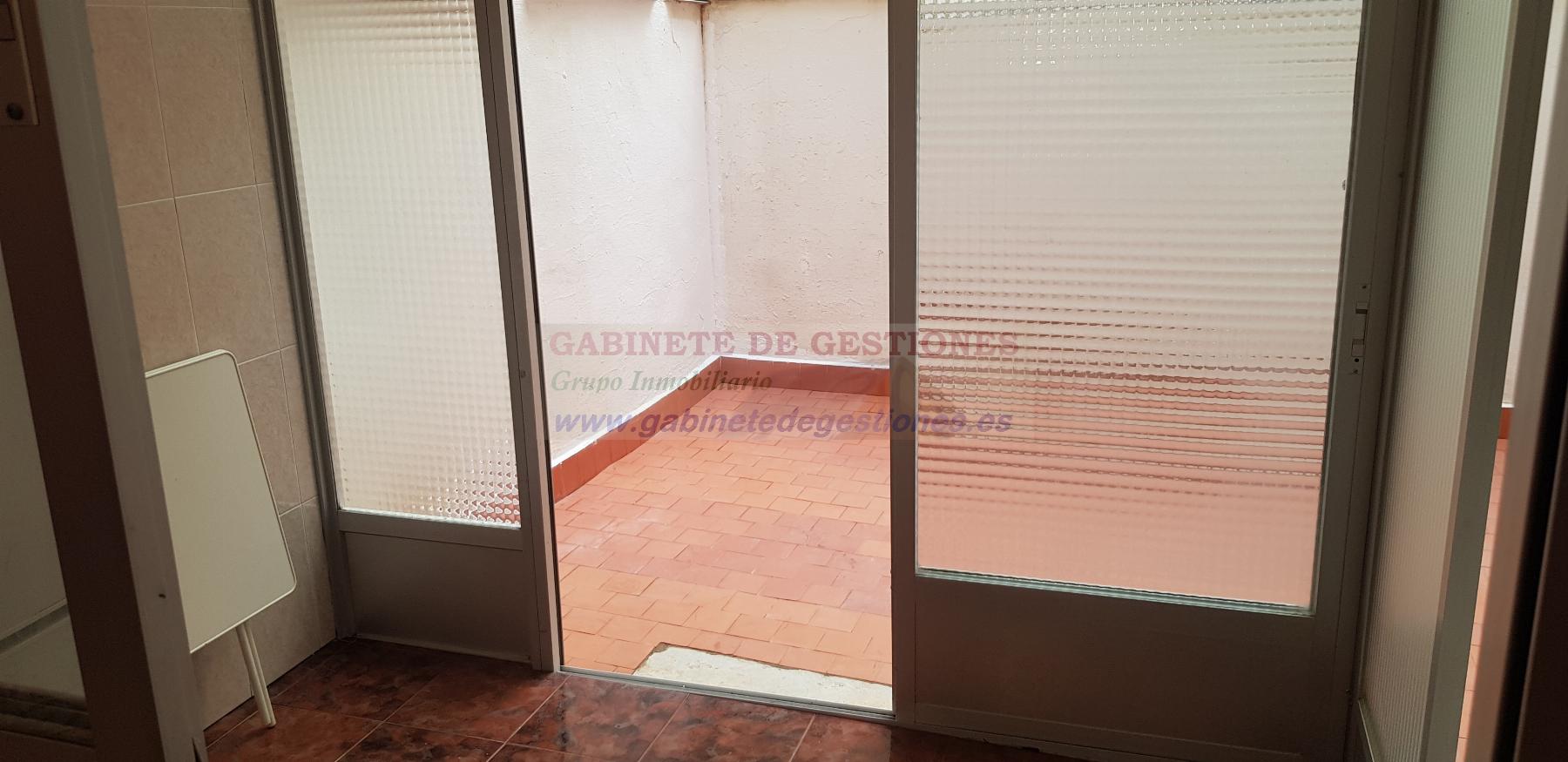 For sale of flat in Albacete