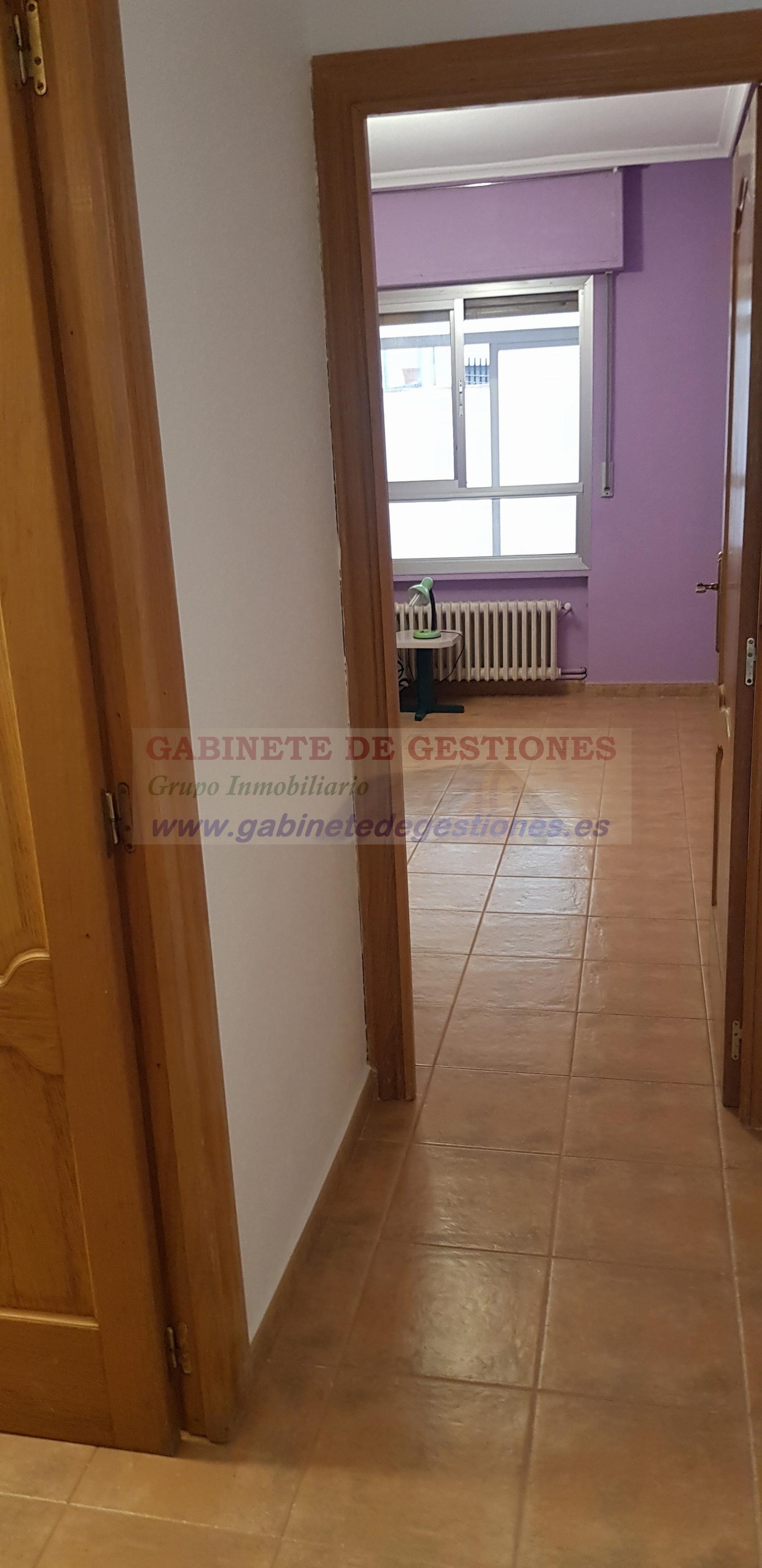 For sale of flat in Albacete