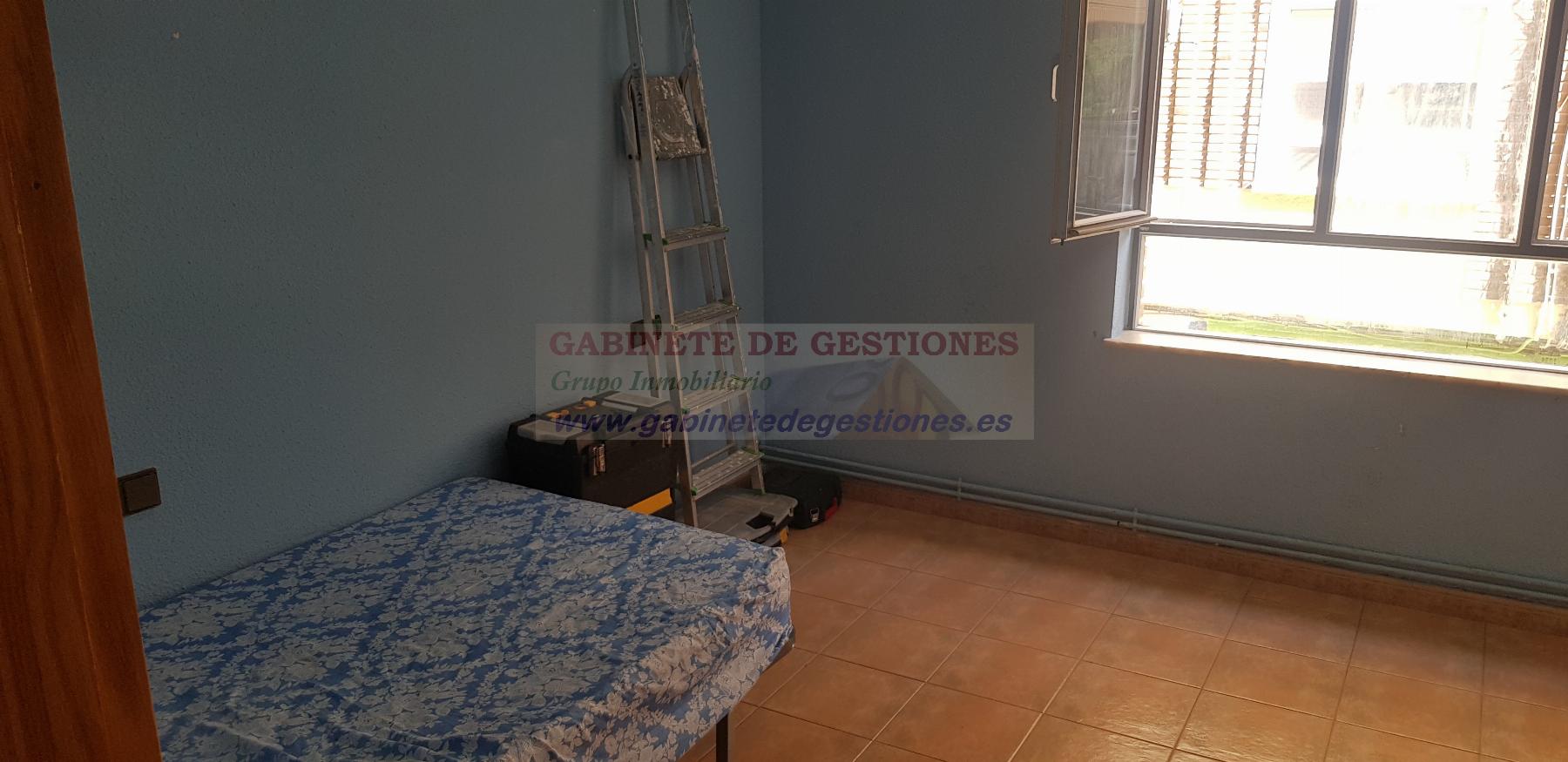 For sale of flat in Albacete